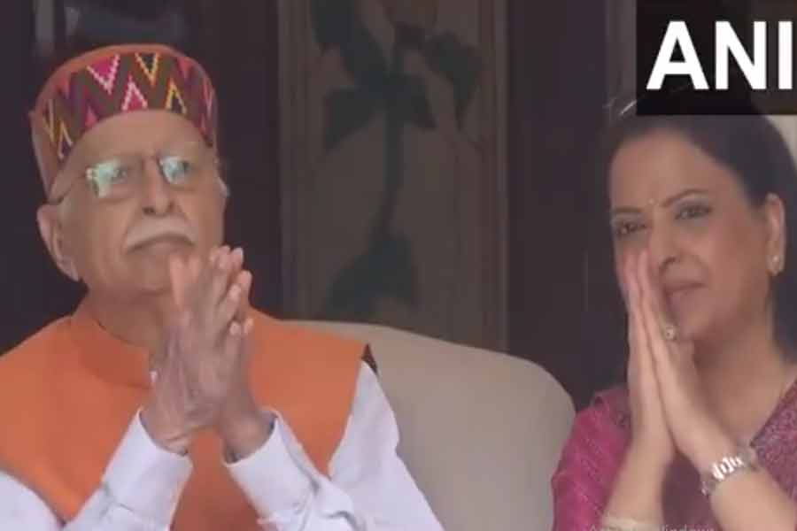 LK Advani thanks India with folded hands after Bharat Ratna announcement। Sangbad Pratidin