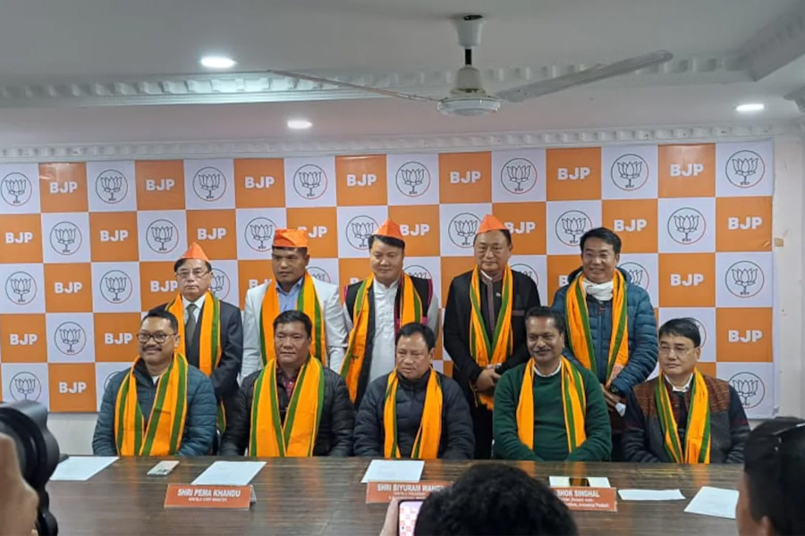 Four Arunachal MLA Switch Ahead Of Polls to BJP | Sangbad Pratidin