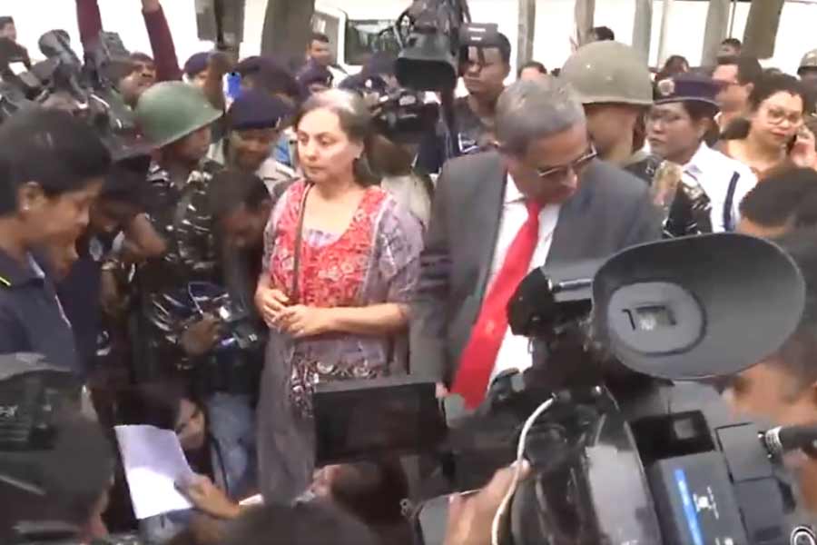 সন্দেশখালি যেতে বাধা, ভোজেরহাটেই ফ্যাক্ট ফাইন্ডিং টিমকে রুখল পুলিশ
