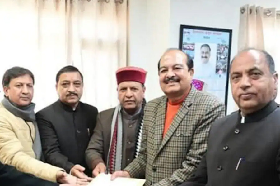 হিমাচল প্রদেশে ক্রস ভোটিং ৯ বিধায়কের, ‘কংগ্রেস সরকার সংখ্যালঘু’, দাবি বিজেপির