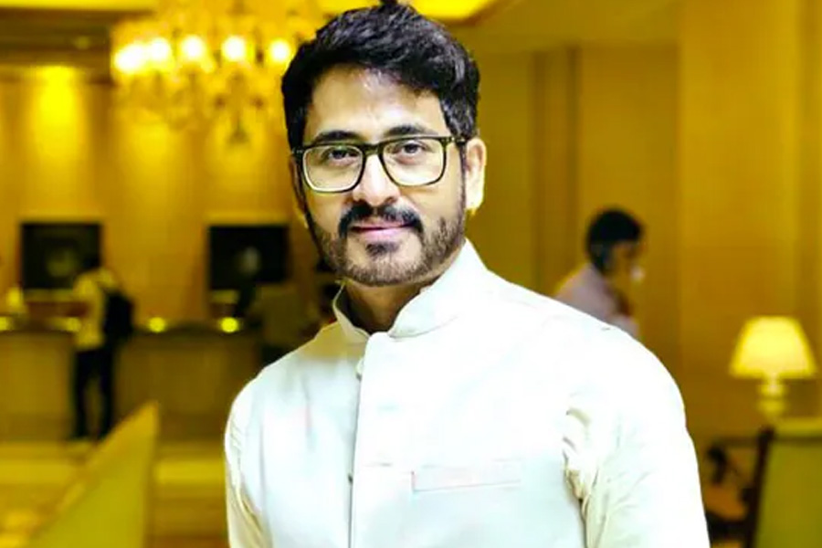 ঘাটালে বিজেপির প্রার্থী হিরণ! চর্চা পদ্ম শিবিরে