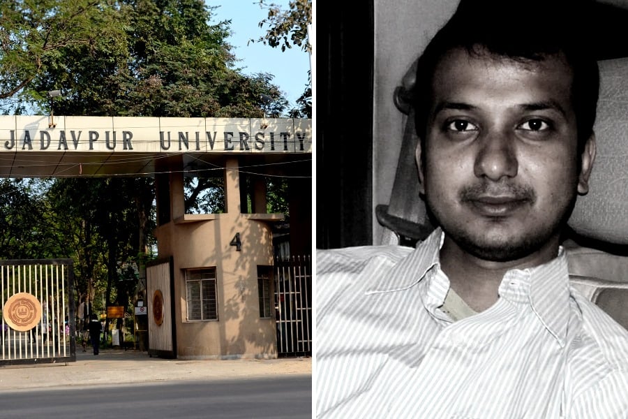 JU Teacher Death: Unnatural death of a Teacher of Jadavpur University in Murshidabad District | Sangbad Pratidin