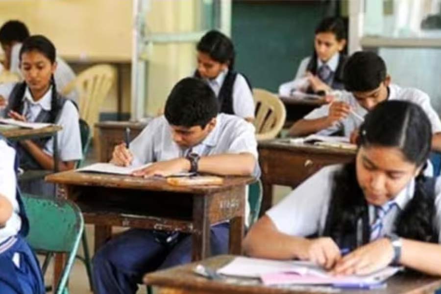 Education Minister Bratya Basu announces date of Higher Secondary Exam for 2025 | Sangbad Pratidin