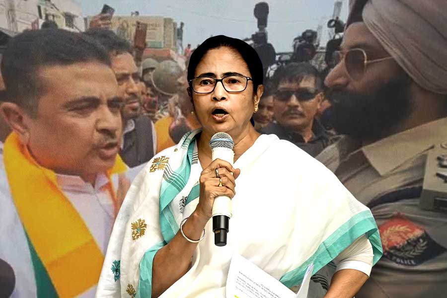 ‘পাগড়ি দেখলে খলিস্তানি, মুসলিম পাকিস্তানি!’ ভাষা দিবসে ‘বিভেদকামী’ বিজেপিকে তোপ মমতার