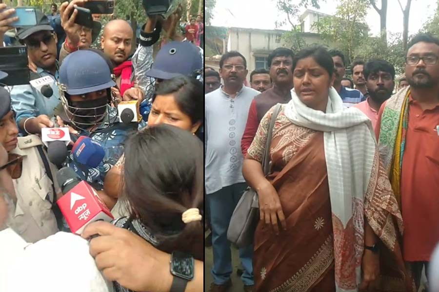 Police stopped DYFI leader Minakshi Mukherjee near Sandeshkhali । Sangbad Pratidin