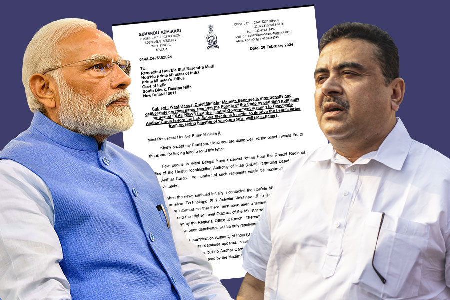 Suvendu Adhikari writes to PM Modi over inactivation of Aadhar Cards | Sangbad Pratidin