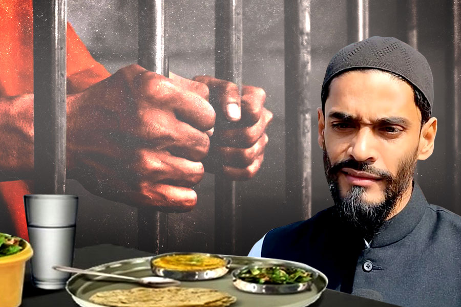 Nawsad Siddique shares experience on having food from jail | Sangbad Pratidin
