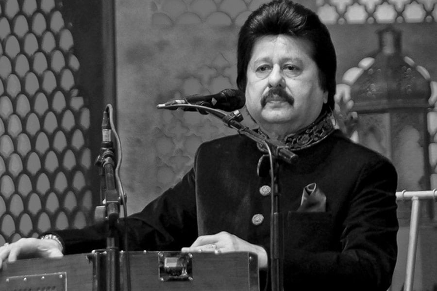 Music legend Pankaj Udhas passes away| Sangbad Pratidin