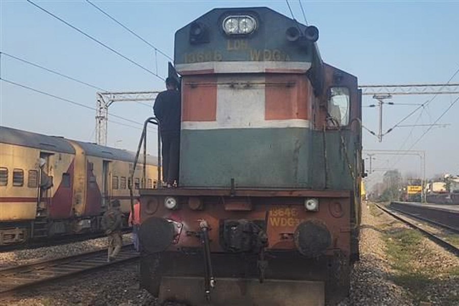 A Goods Train Runs 70 Km Without Driver In Punjab Pathankot | Sangbad Pratidin