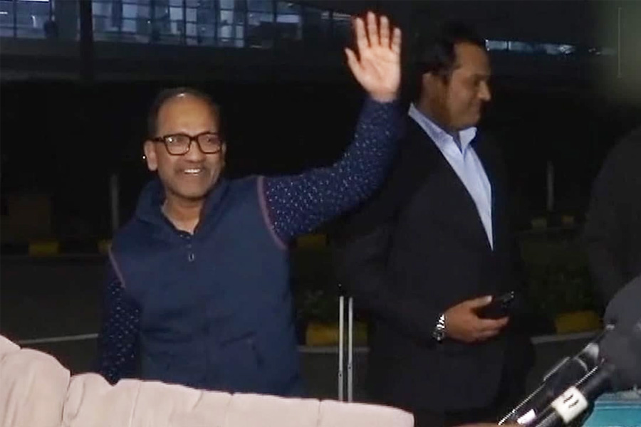 প্রধানমন্ত্রীই ত্রাতা! কাতার থেকে ফিরেই মোদিকে কৃতজ্ঞতা সাত প্রাক্তন নৌসেনা আধিকারিকের
