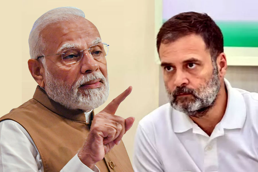 Rahul Gandhi replies to PM Narendra Modi's 'who lost senses' swipe। Sangbad Pratidin