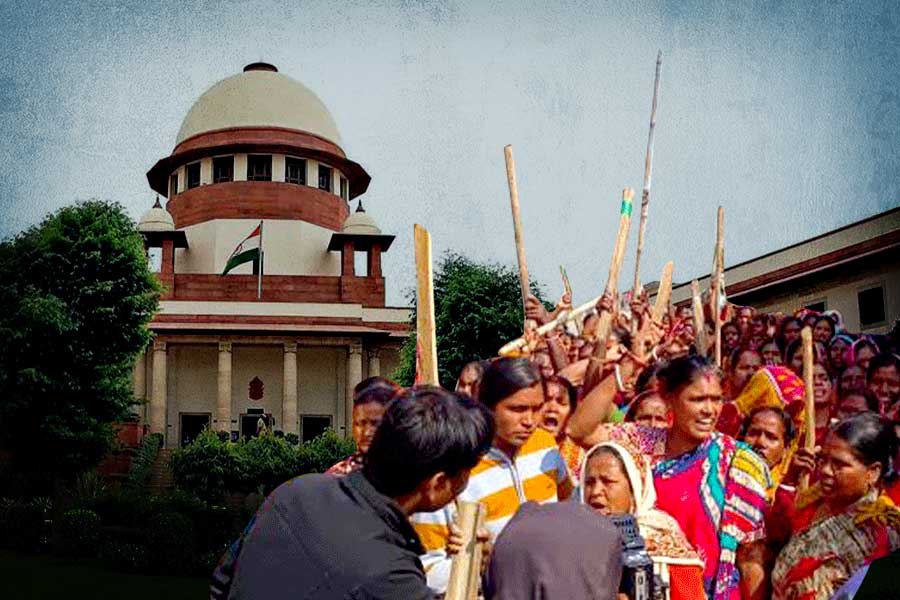 সন্দেশখালি কাণ্ড: সুপ্রিম কোর্টে স্বস্তি রাজ্যের, সংসদীয় কমিটির নোটিসে স্থগিতাদেশ