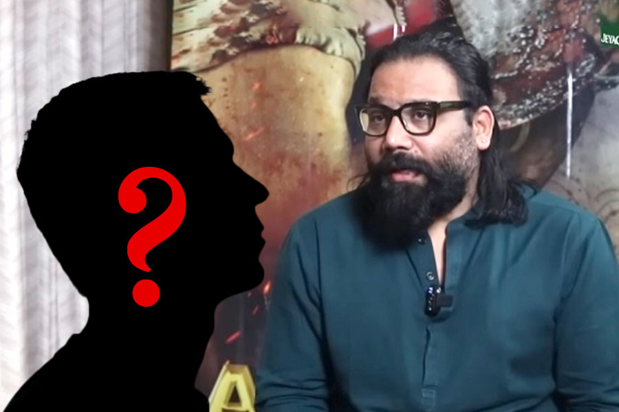 ‘অ্যানিম্যাল’ রণবীর অতীত! এবার সুপারস্টার খানের দিকে নজর পরিচালক সন্দীপ রেড্ডির
