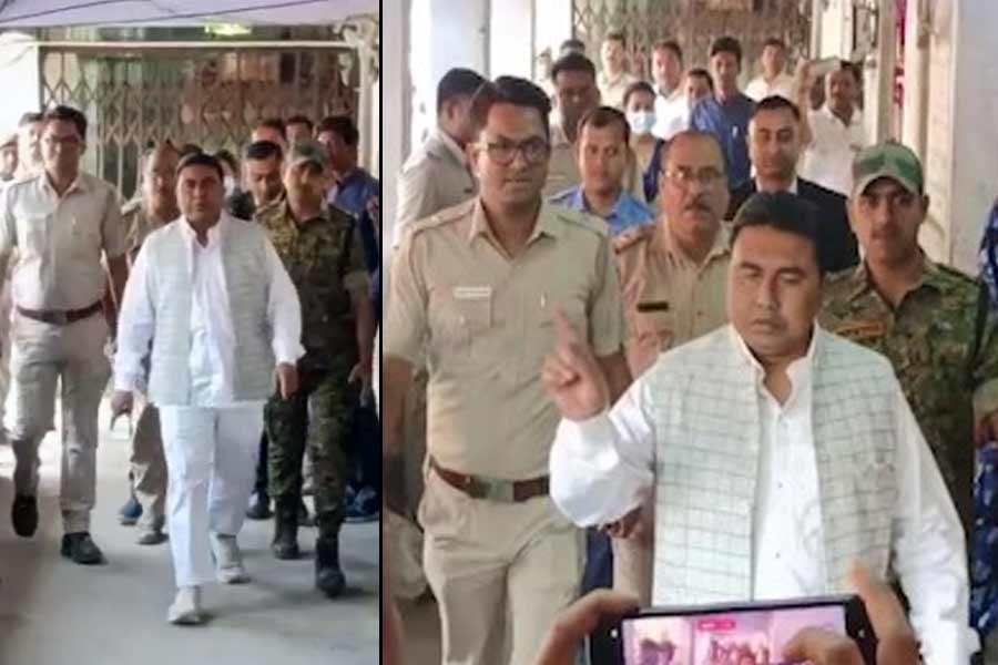 Shahjahan Sheikh dressed in all white before produced in court