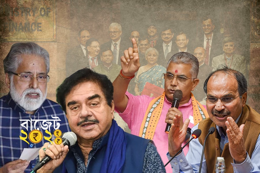 অন্তঃসারশূন্য, বোকা বানানোর চেষ্টা! মোদি সরকারের অন্তর্বর্তী বাজেট নিয়ে খোঁচা বিরোধীদের