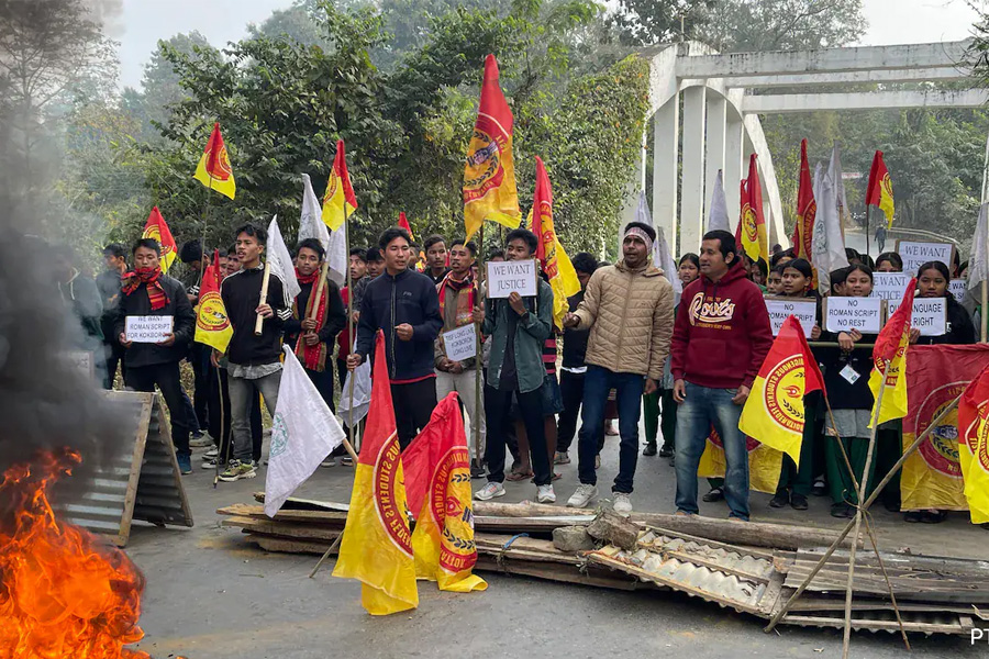 Tripura Students' Body Blocks Roads, Rail Routes Over Language Issue | Sangbad Pratidin