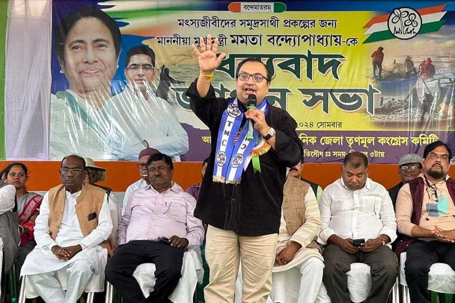 ‘সমুদ্রসাথী’ প্রকল্পকে ধন্যবাদ! পূর্ব মেদিনীপুরে মৎস্যজীবী সম্মেলনে কুণাল ঘোষ