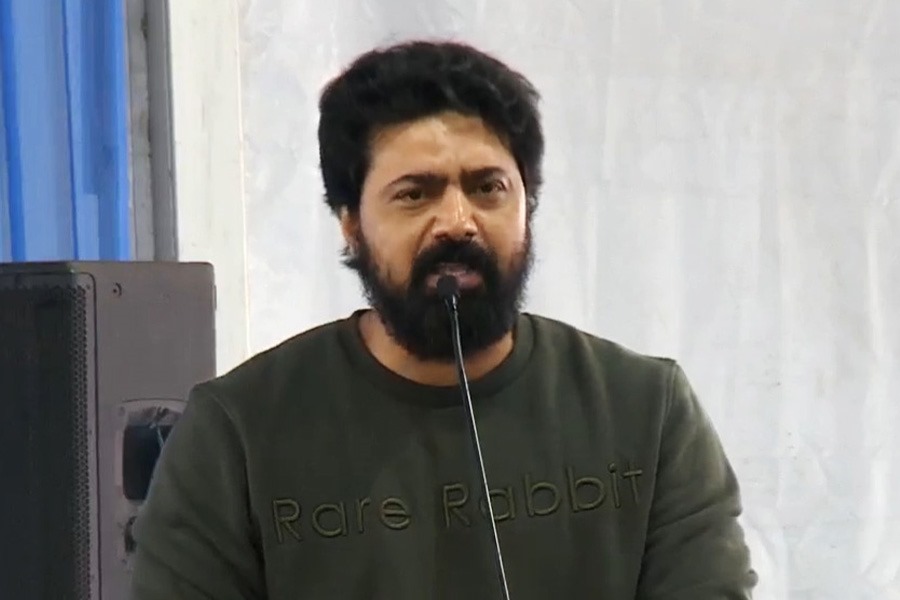 ‘ডাকলে আবার আসব’, প্রায় সাড়ে ৮ ঘণ্টা পর ইডি দপ্তর থেকে বেরিয়ে বললেন দেব