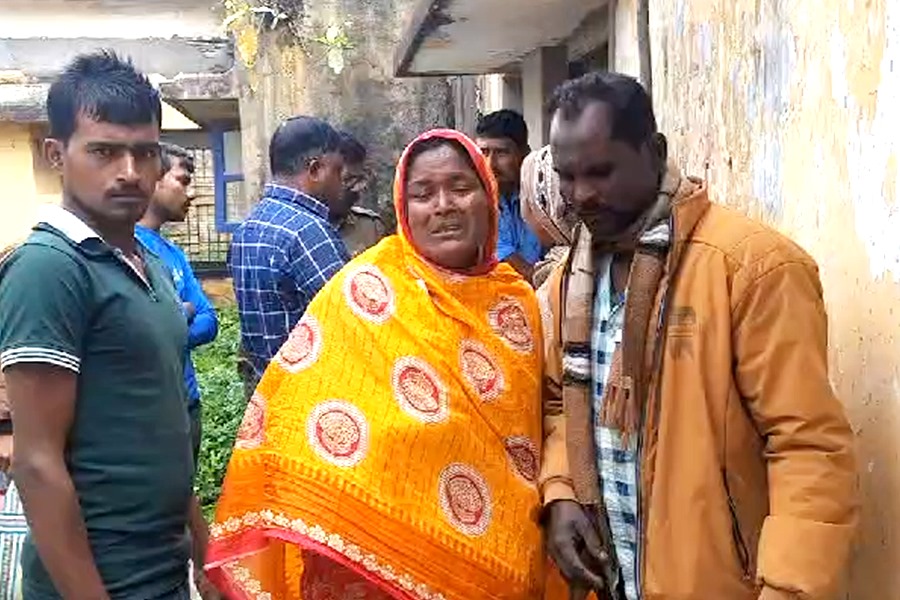 ২ মাস নিখোঁজ থাকার পর বেঙ্গালুরু থেকে উদ্ধার, বাড়ি ফিরে রহস্যমৃত্যু নাবালিকার, ঘনাচ্ছে রহস্য