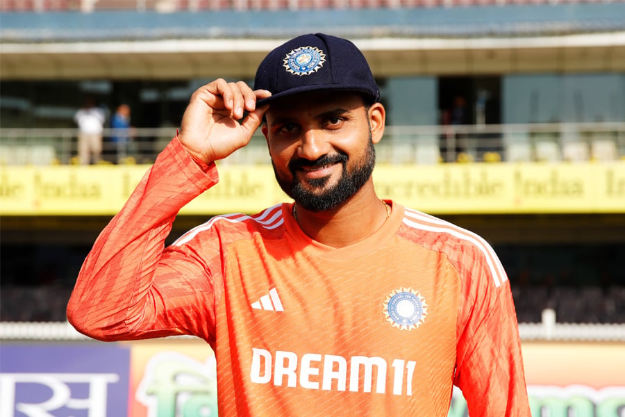 Akash Deep makes India debut against England | Sangbad Pratidin