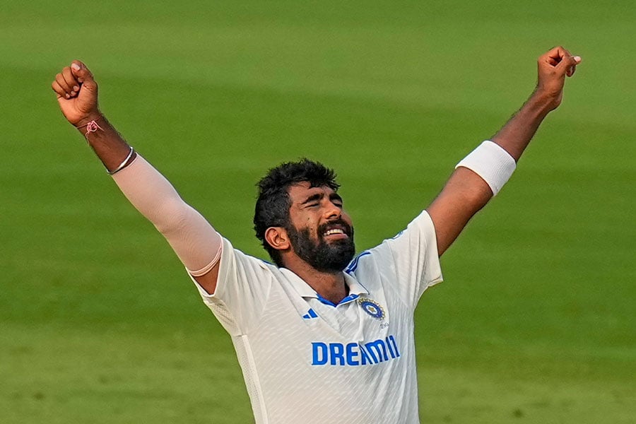 Jasprit Bumrah wanted to play all england tests but was rested for this reason | Sangbad Pratidin
