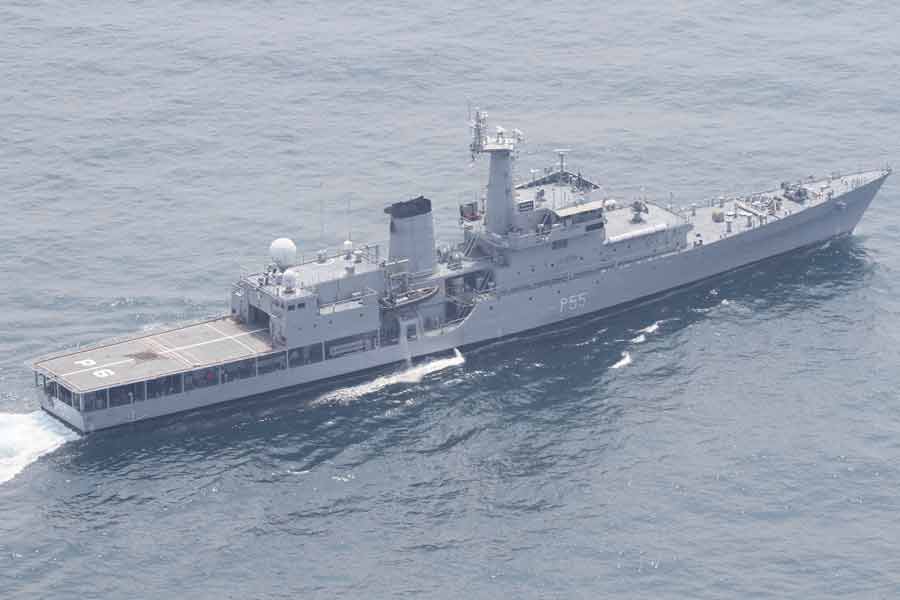 Indian Navy foils yet another piracy attempt, save 19 lives। Sangbad Pratidin