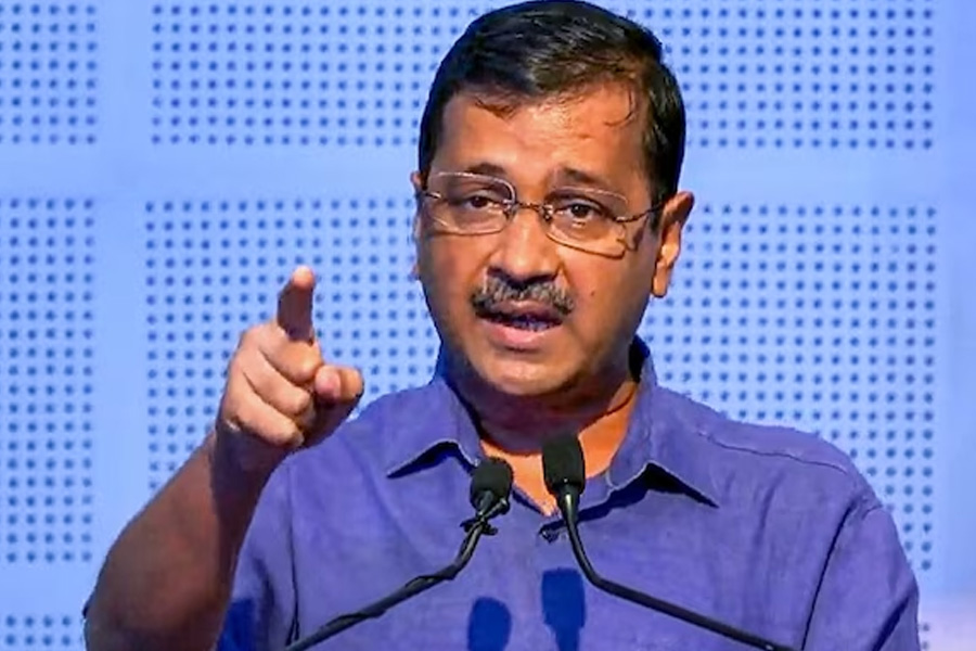 Arvind Kejriwal said that he won't resign from his post to save democracy
