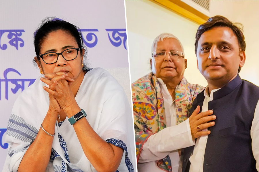 Lalu Prasad Yadav and Akhilesh Yadav called Mamata Banerjee on INDIA alliance | Sangbad Pratidin