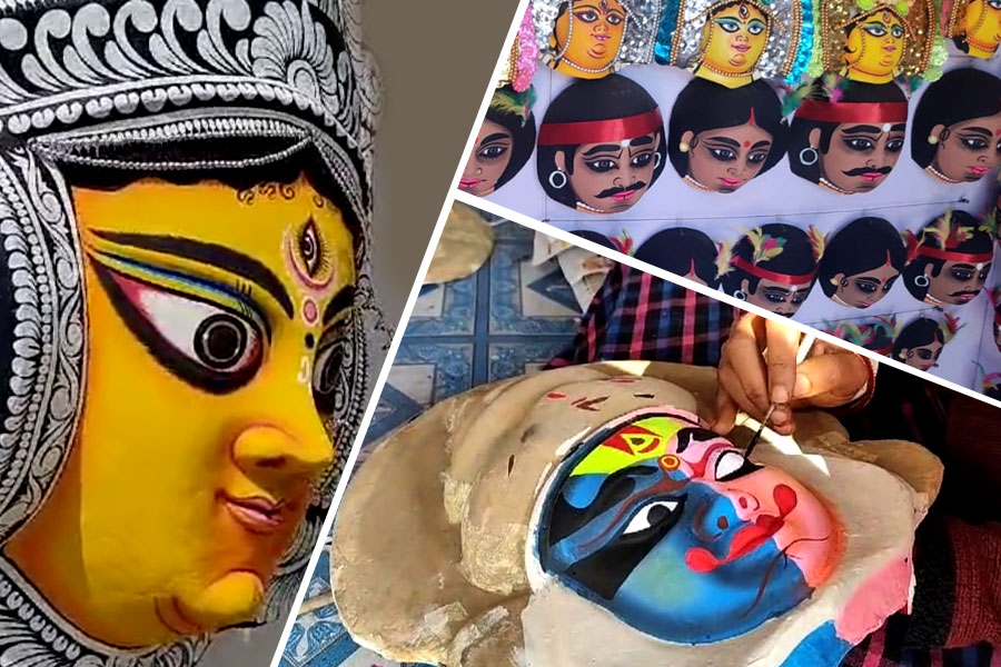 Chhou artists in Charida, Purulia are hopefull to boost business after getting Padmasree | Sangbad Pratidin