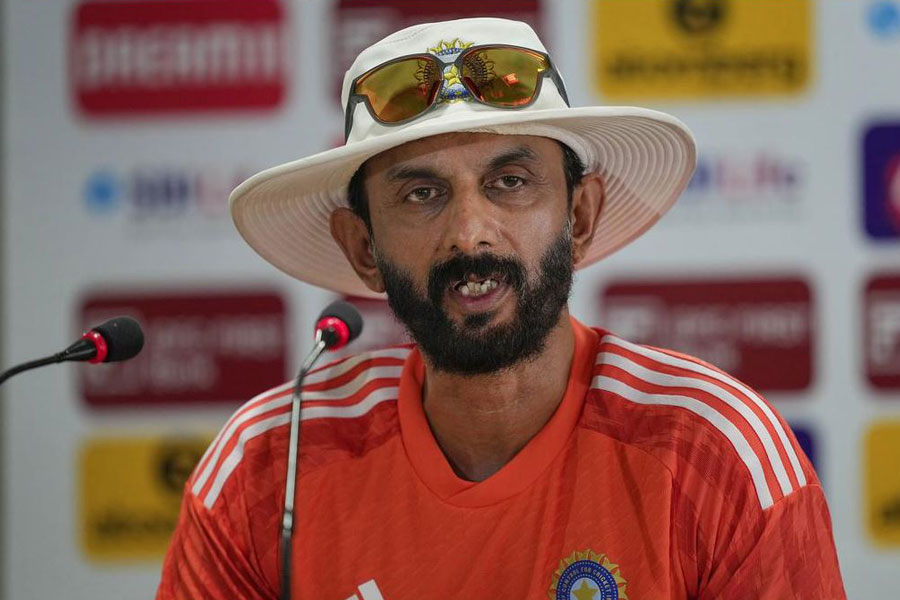 IND vs ENG: Vikram Rathour said Ranchi wicket has enough cracks । Sangbad Pratidin