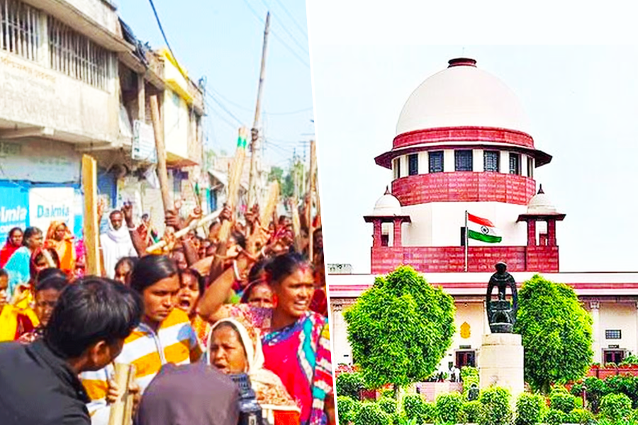 সন্দেশখালিতে নিরপেক্ষ তদন্তের দাবি, সুপ্রিম কোর্টে দায়ের মামলা