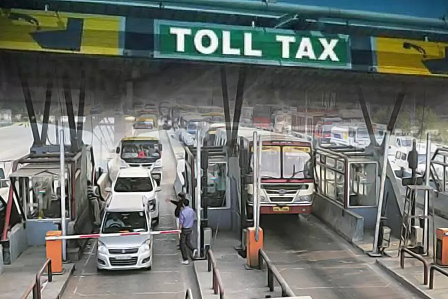 Central Govt to start toll tax based on GPS | Sangbad Pratidin