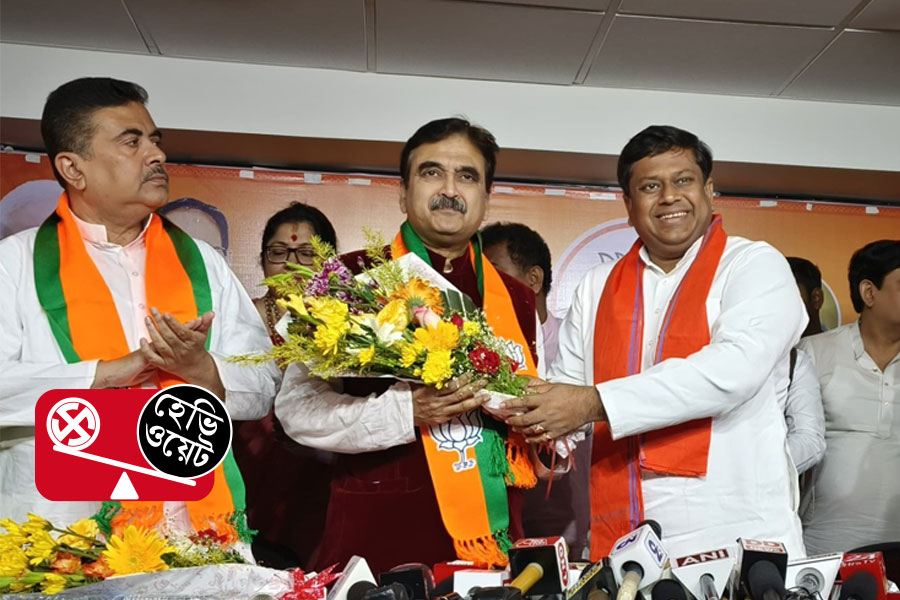 Abhijit Ganguly joins BJP before Lok Sabha Election 2024