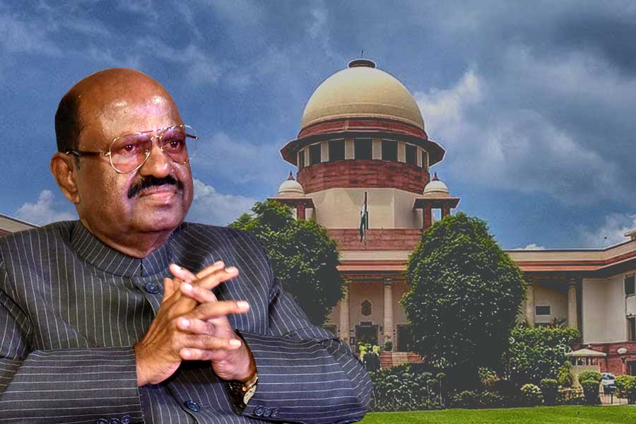Supreme court lashes out at C V Anand Bose
