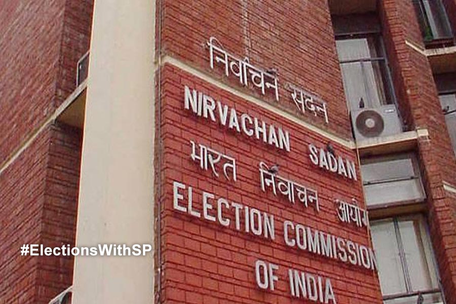 Within four days lakhs of complaints, election commission wants report