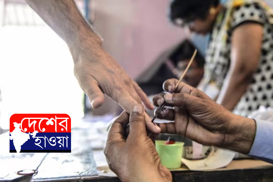 মোদি ও কমিশনের রাজ্য সফরের পরই ভোটের নির্ঘণ্ট ঘোষণা! জল্পনা তুঙ্গে