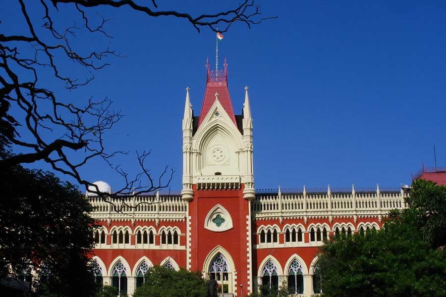 Calcutta HC summoned CS in Darivit case