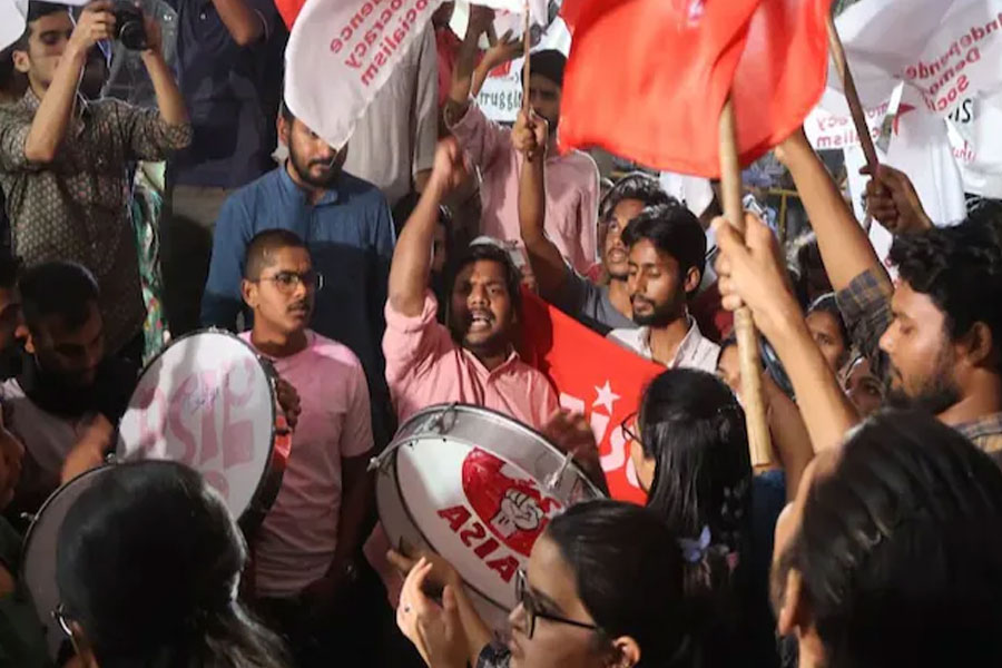 Left candidates win in four important posts in JNUSU Election over ABVP