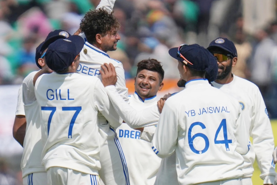 Kuldeep Yadav, Ravichandran Ashwin shine as Team India bowl out England for 218