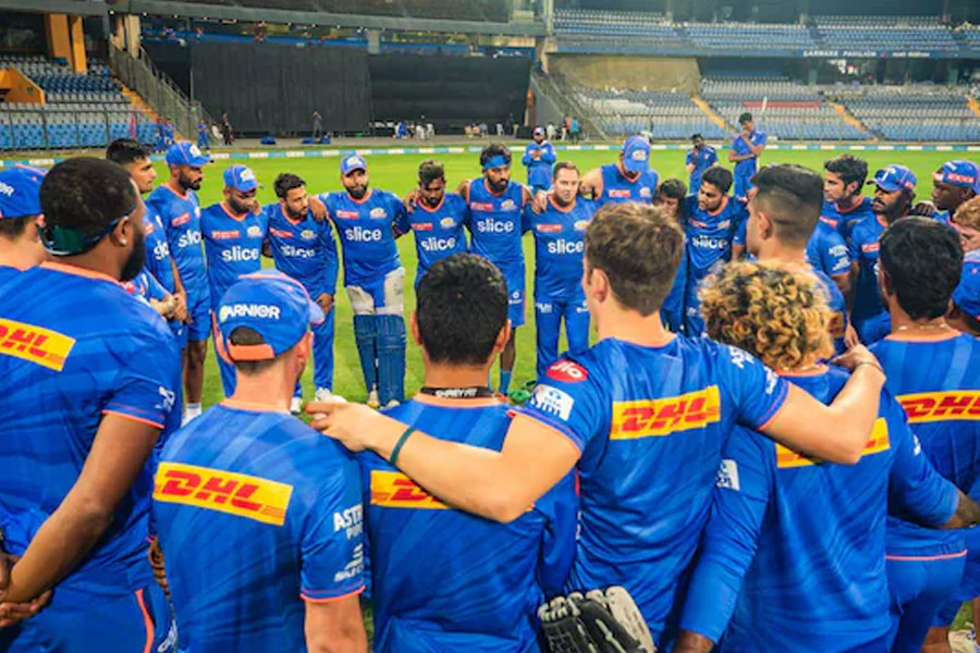 ১৭ বছরেই মুম্বই দলে ডাক, ‘পড়াশোনা সামলাবি কীভাবে?’ মায়ের প্রশ্নের কী জবাব হার্দিকের সতীর্থর?