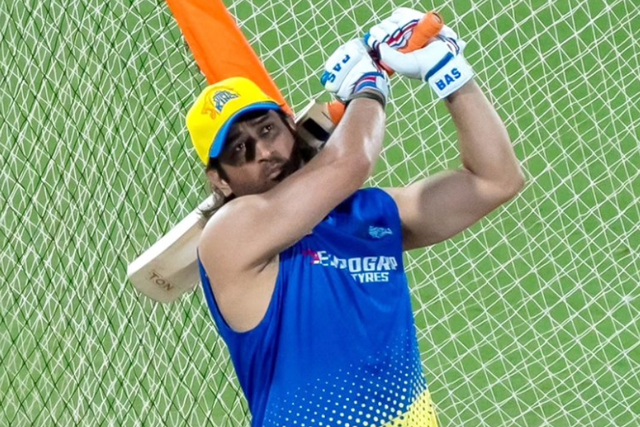 IPL 2024: Mahendra Singh Dhoni smashes no-look six, Chepauk crowd roars for Chennai Super Kings skipper, video gone viral