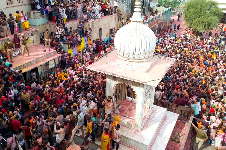 Devotees Stampede At Mathura Temple
