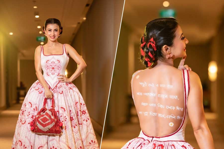 Monami Ghosh's Nakshi Kantha gown, new fashion trend
