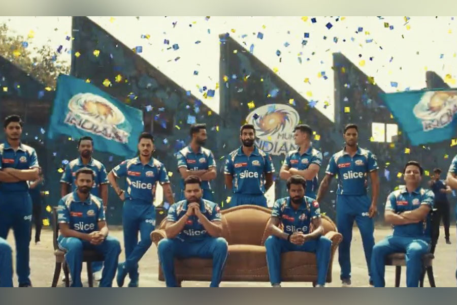 IPL 2024: Mumbai Indians Team Video Sparks Massive Meme Fest