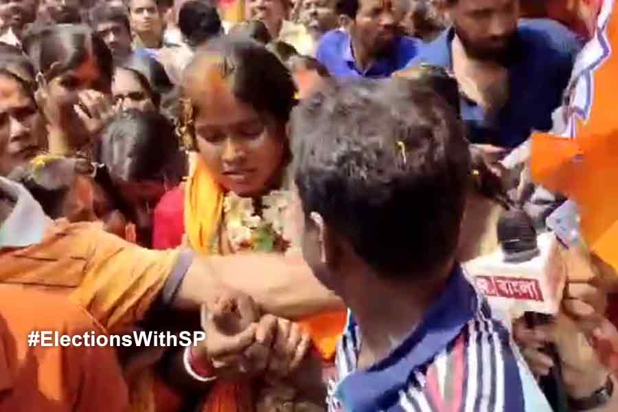 Lok Sabha Elections 2024: Local people of sandeshkhali welcomes Rekha Patra