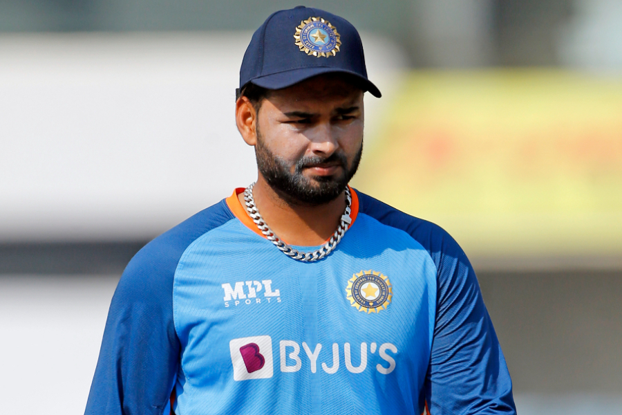 Rishabh Pant started crying immediately, NCA physios detail Team India's wicketkeeper's recovery