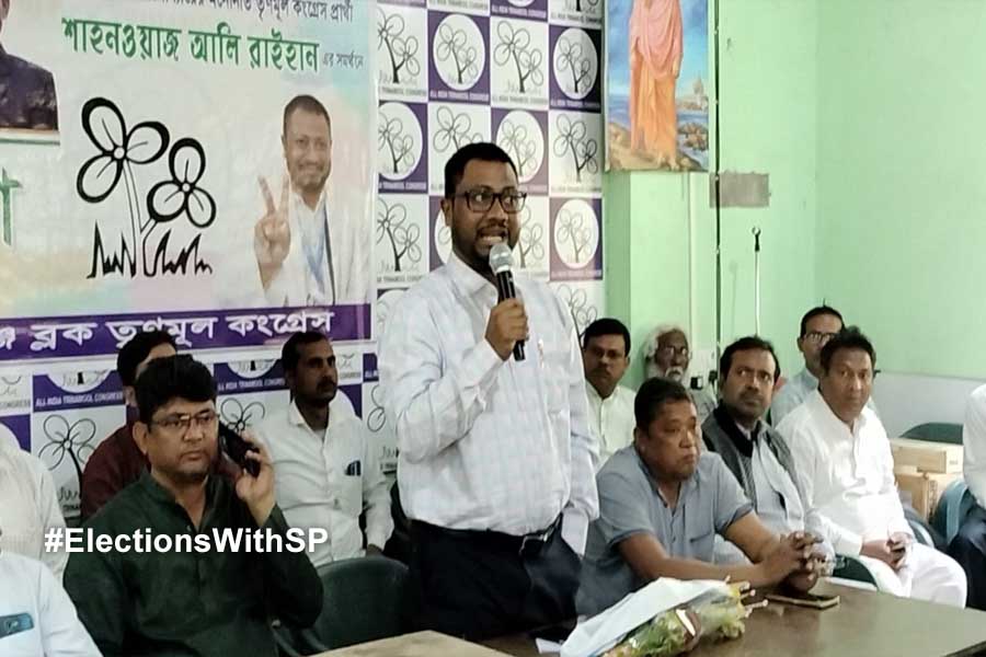 ‘দেশদ্রোহী নই, খোঁচা খাওয়া বাঘ’, বিজেপিকে পালটা তৃণমূল প্রার্থী শাহনওয়াজ