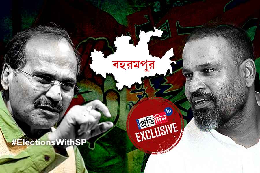 ‘আমিও পুল শট খেলতে পারি’, অধীরের বাউন্সারের জবাব কোন পথে? অকপটে জানালেন ইউসুফ