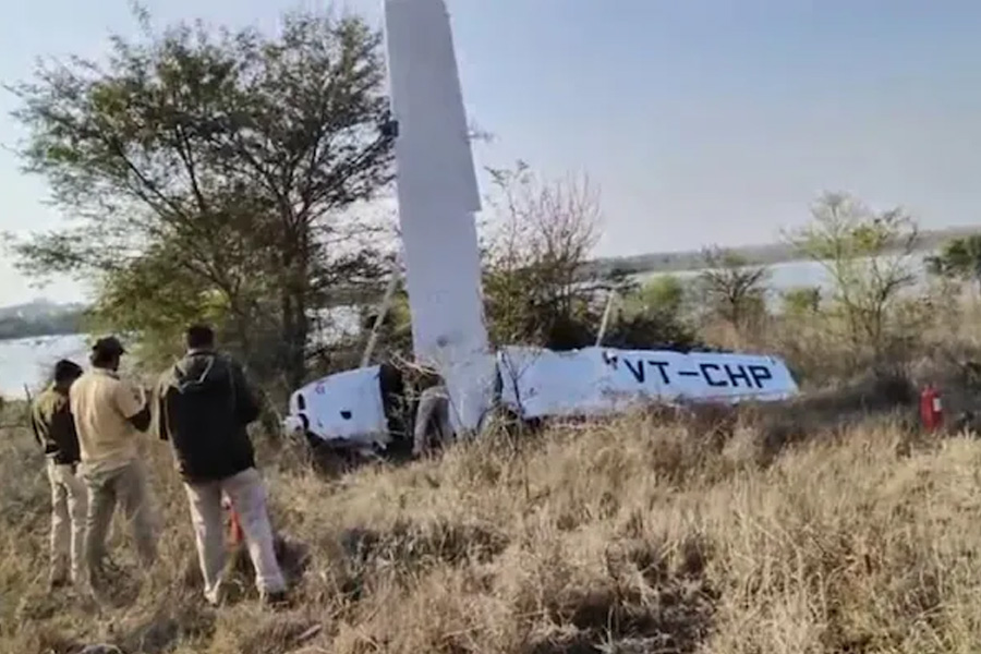 Woman trainee pilot injured after flight crashes in Madhya Pradesh