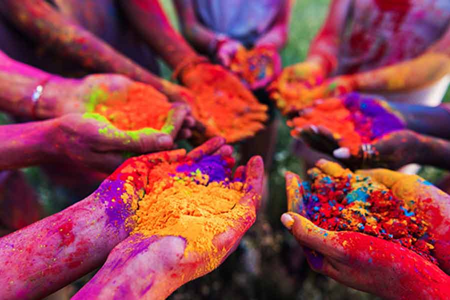 Things to know before buy colours for Holi 2024